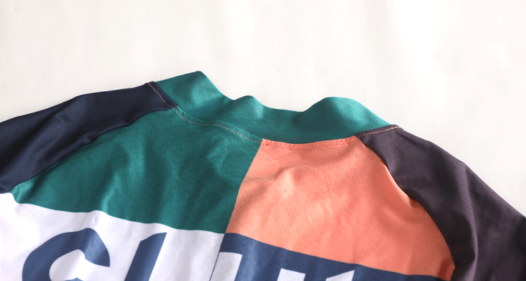aero sleeve cycling shirt